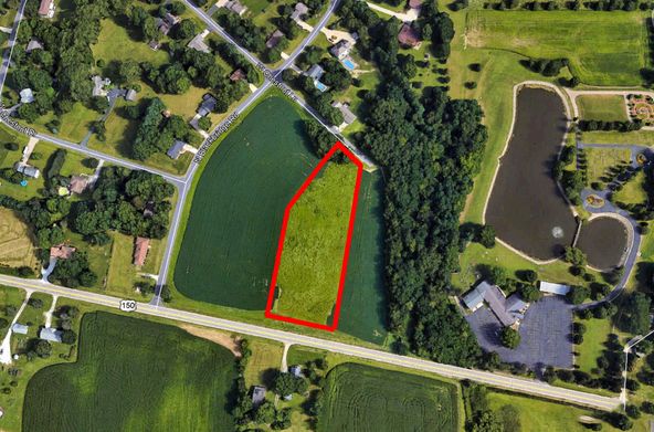 7519 W Route 150, Edwards, IL 61528